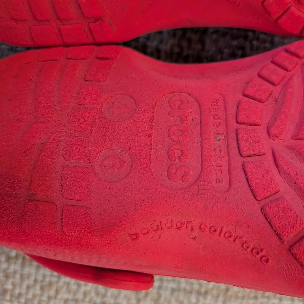 CROCS Kids Vibrant Red Water Shoes